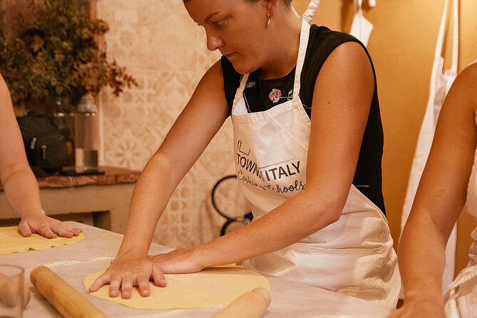 Premium Pasta and Gelato Cooking Class in Florence - The 3-hour plan: ravioli, tagliatelle, and how the meal actually comes together