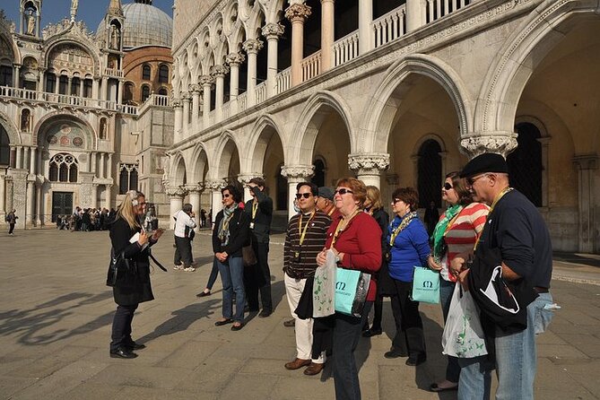 Private 3 hrs Venice Tour: St Mark's, Walking tour & Boat tour - What you get in 3 hours: square, backstreets, and canal views