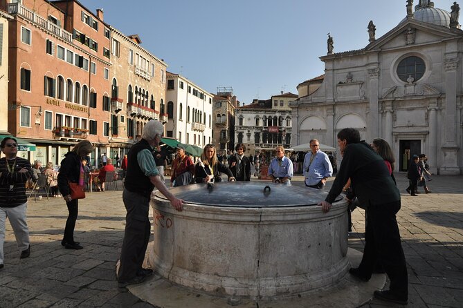 Private 3 hrs Venice Tour: St Mark's, Walking tour & Boat tour - The break between walking and boating: make it work, not waste it