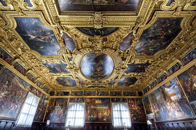 Private 4hrs Venice Tour: Doge's Palace, Grand Canal & St Mark's - Hidden Venice alleyways: quiet calle time with Byzantine and Gothic details