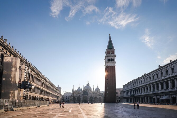 Private Best of Venice Walking Tour with St Mark's Basilica - Calle time, quieter calle alleys and Byzantine plus Gothic palazzos