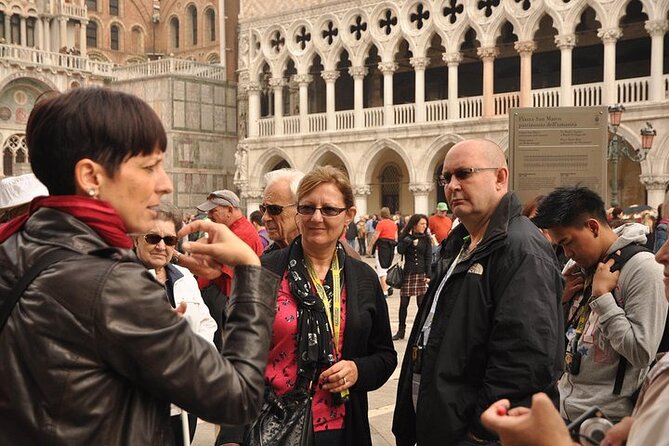 Private Best of Venice Walking Tour with St Mark's Basilica - Guide style, pacing, and why radio headsets make a difference