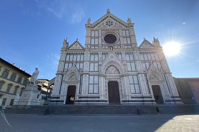 Private Self-Guided E-Bike Ride in Tuscany with Vineyard Visit - The boutique vineyard stop near the Arno River (your picnic reward)