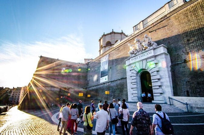 Private Vatican Museums and St. Peter's Basilica Early Bird Tour - St. Peter’s Basilica: Shortcut Entry, Major Art, and the Tomb Story