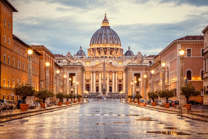 Private Vatican Museums Tour with Sistine Chapel & St. Peter's Basilica - Getting Oriented at Vatican City (Before the Art Avalanche)