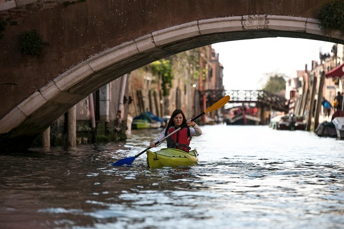 Real Venetian Kayak - Tour of Venice Canals with a Local Guide - Group Size and Timing: Why 1h40 Can Feel Like More (or Less)