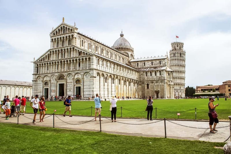 Reserved Entrance to Leaning Tower of Pisa & Cathedral - Where You Go First: Meeting Point and What the Day Starts Like