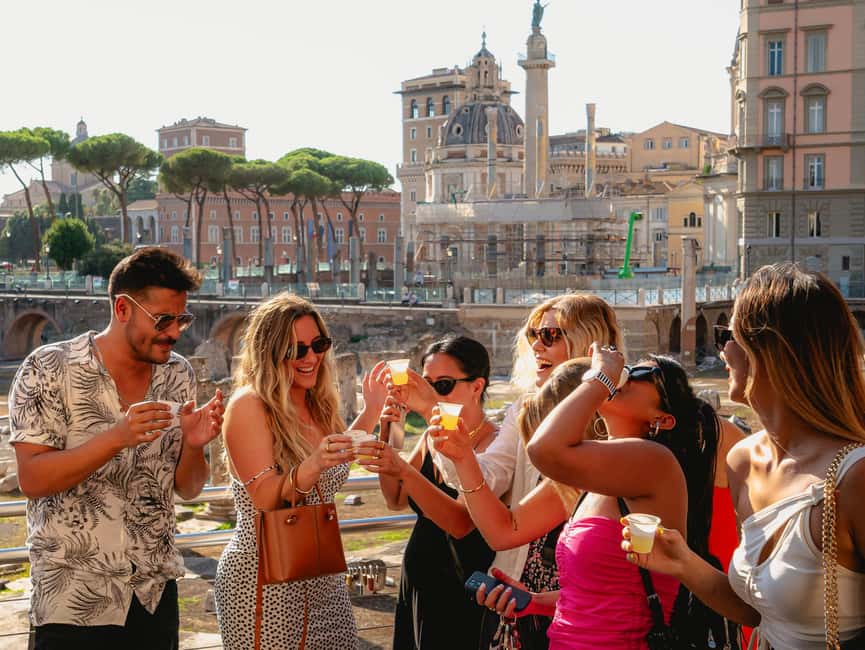 Rome: Bar Crawl with Local Guide & Drinks - Piazza della Madonna dei Monti start: the fountain meetup and first toast