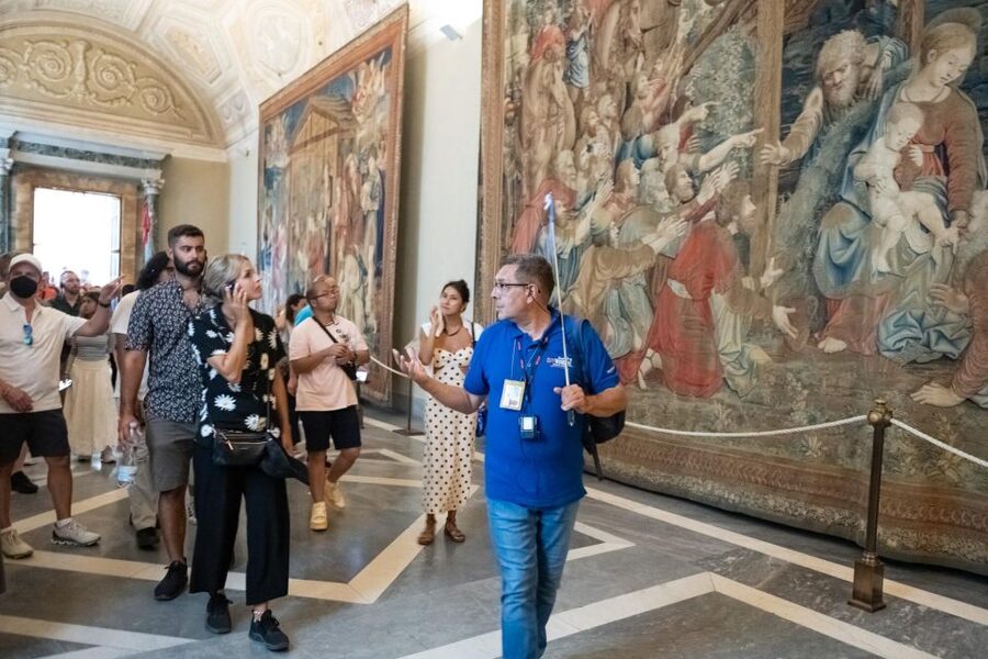 Rome: Breakfast & Tour of Vatican Museums & Sistine Chapel - Where to meet, and how to get there without losing time