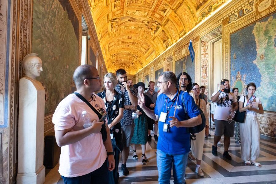 Rome: Breakfast & Tour of Vatican Museums & Sistine Chapel - The Hall of Maps and Gallery of Tapestries, and why these rooms hit