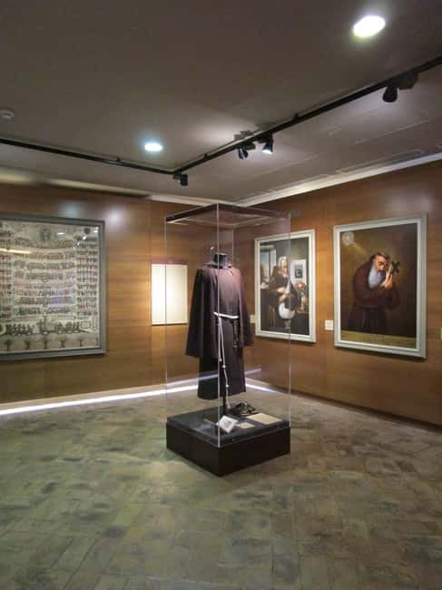 Rome: Capuchin Crypts Skip-the-Line Ticket and Tour - The Mass Chapel: where the experience hits hardest