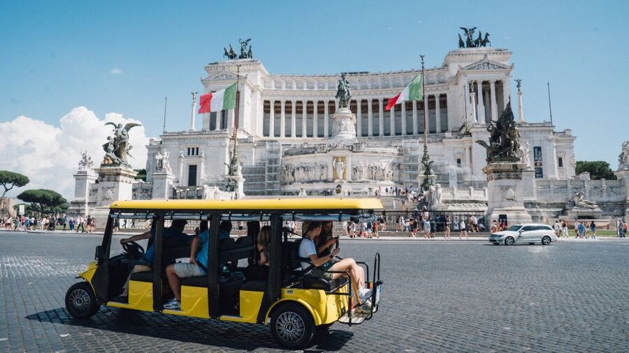 Rome: City Highlights Golf Cart Tour with Local Guide - Where you meet on Via Monterone, and how the small-group setup runs