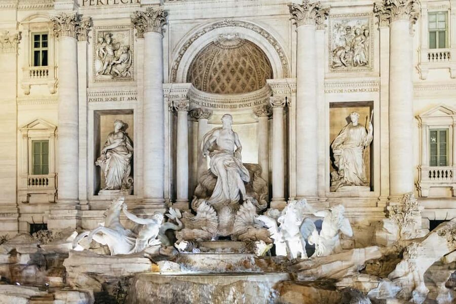 Rome: City Highlights Moonlight Walking Tour - The Pantheon Pass-By: When You Notice the Dome Details