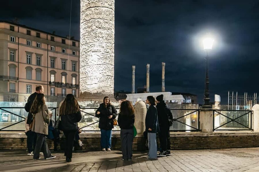 Rome: City Highlights Moonlight Walking Tour - Colosseum at Night: The Best Ending for First-Time Rome