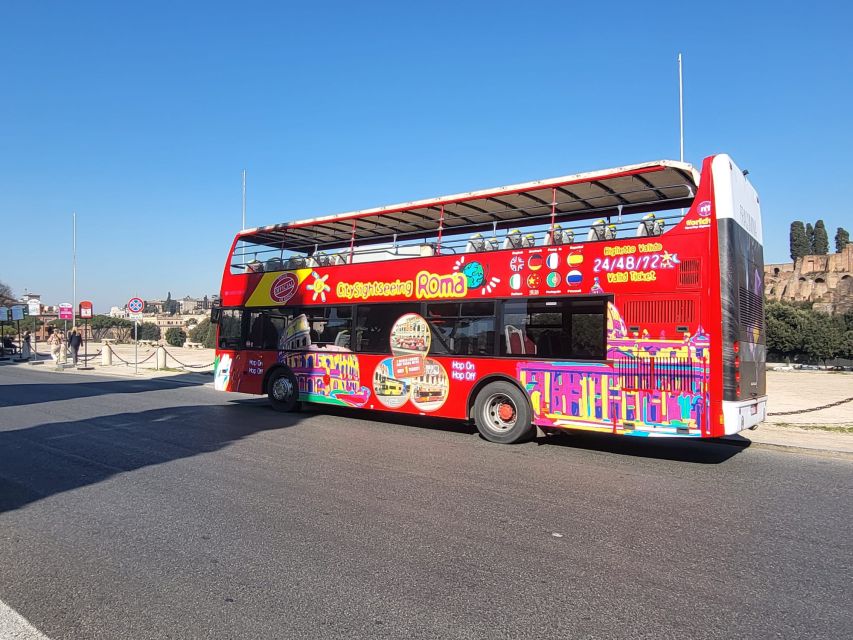Rome: City Highlights Open-Top Bus Night Tour - WiFi and the sightseeing app: instant sharing and smart planning