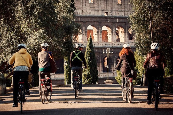 Rome City Small Group Bike Tour with quality Cannondale EBike - Trevi Fountain to the Spanish Steps: classic icons with quick context