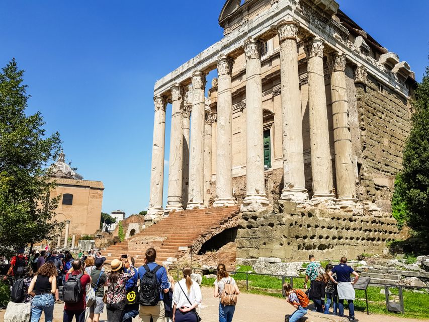 Rome: Colosseum Arena, Palatine Hill & Forum Guided Tour - How the Guides Keep the Tour Moving Without Wasting Your Time
