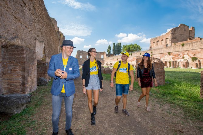 Rome: Colosseum Arena, Roman Forum & Palatine Hill Tour - The Streets Between Monuments: The Ancient City’s Center