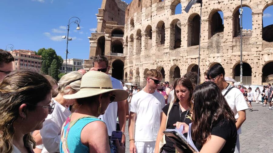Rome: Colosseum Express Entry with Audio Guide App - Virtual Reality Tour: A Useful Option, But Read the Fine Print