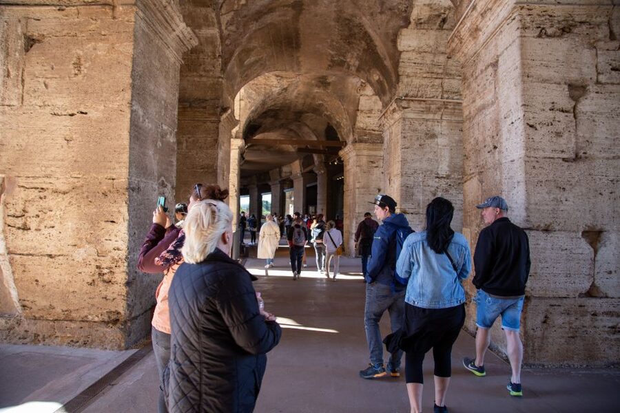 Rome: Colosseum Express Tour with Forum & Palatine Access - Palatine Hill Views: Where Emperors Lived and Rome Opens Up