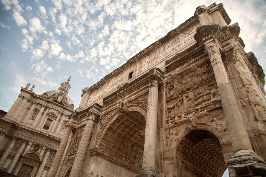 Rome: Colosseum, Forum, Palatine Hill Entry & Audioguide App - The Audio Guide App: Helpful Context, Just Manage Expectations