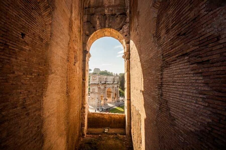 Rome: Colosseum, Palatine & Roman Forum Tour w/Entry Ticket - Quick hits before you go