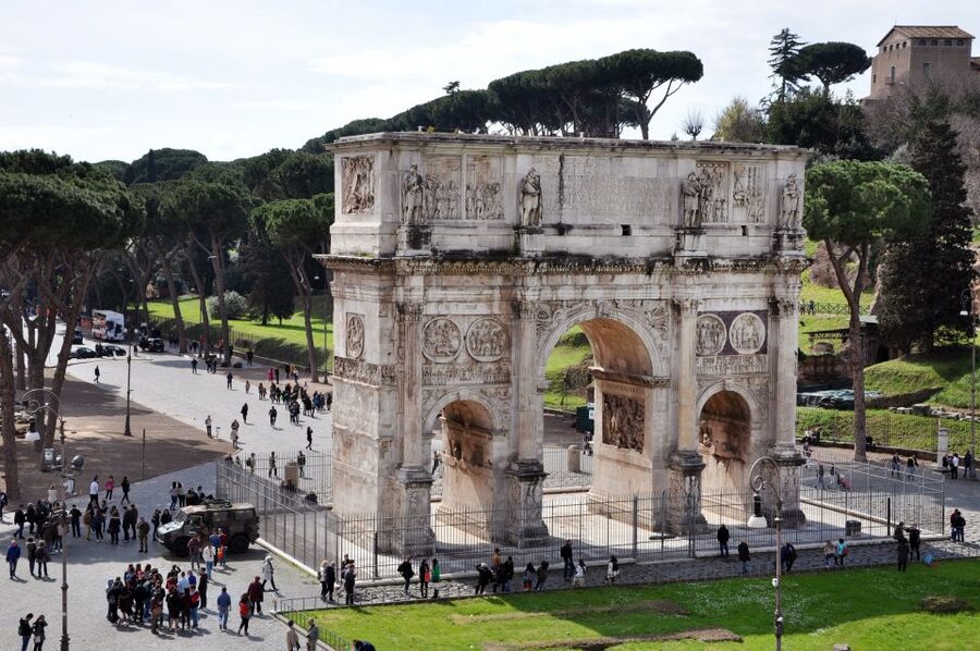 Rome: Colosseum, Roman Forum & Palatine Hill Tour - Key highlights to look for