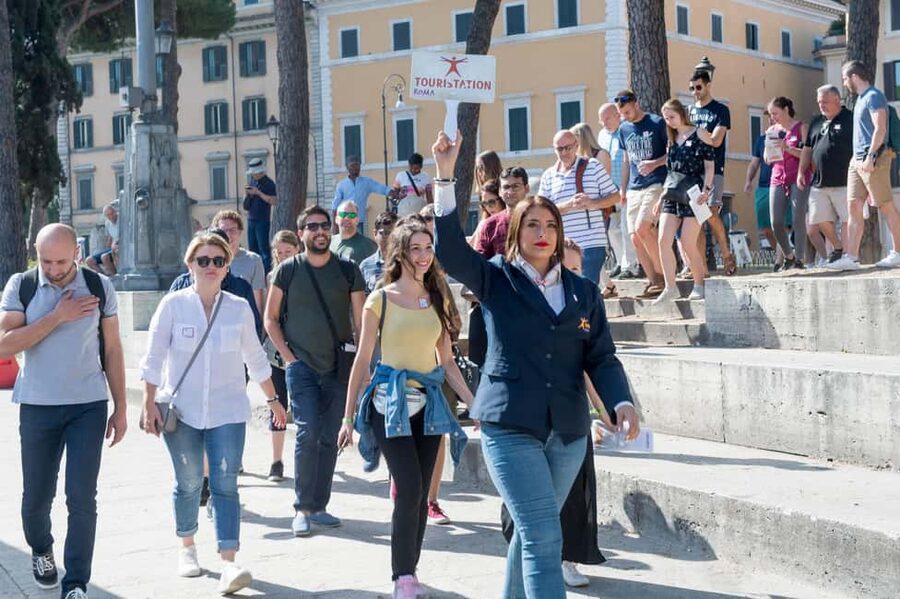 Rome: Colosseum, Roman Forum, Palatine with Multimedia Video - Should you book this Colosseum, Roman Forum, and Palatine package?