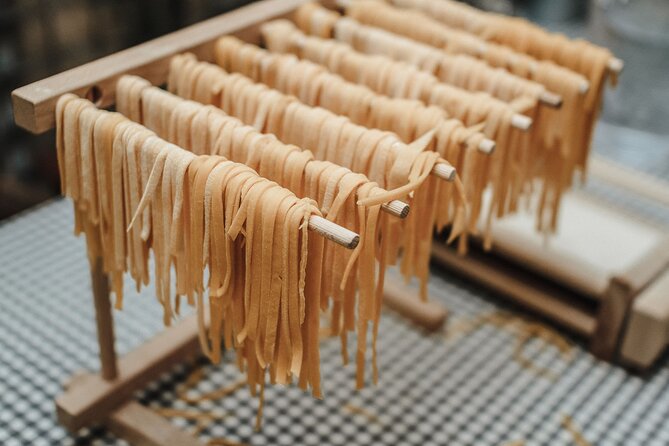 Rome Cooking Class: Make Pasta, Dine & Drink Wine With Local Chef - Aperitivo, Prosecco, and Wine Pairing During the Lesson