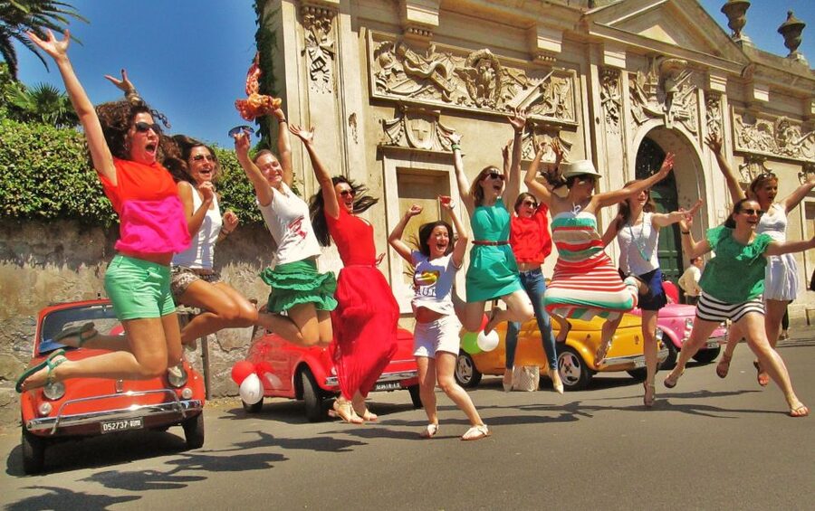 Rome Driving Tour By Vintage Fiat 500 - Your vintage Fiat 500 drive: manual rules, open roof, and real traffic