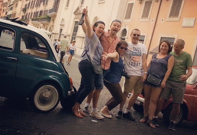 Rome Driving Tour By Vintage Fiat 500 - Trastevere streets, Aventine Hill keyhole, and Piazza dei Cavalieri di Malta
