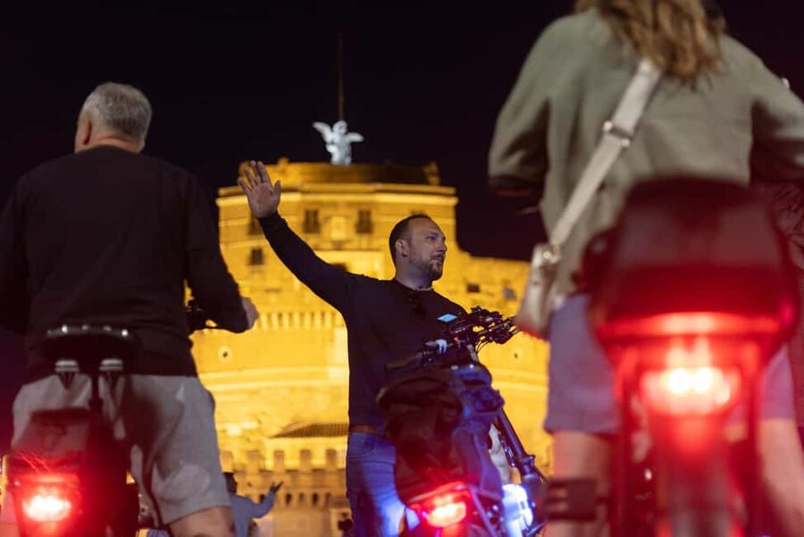 Rome: E-Bike Night Tour with Food and Wine Tasting - Food and wine tasting: how it adds value without derailing the ride