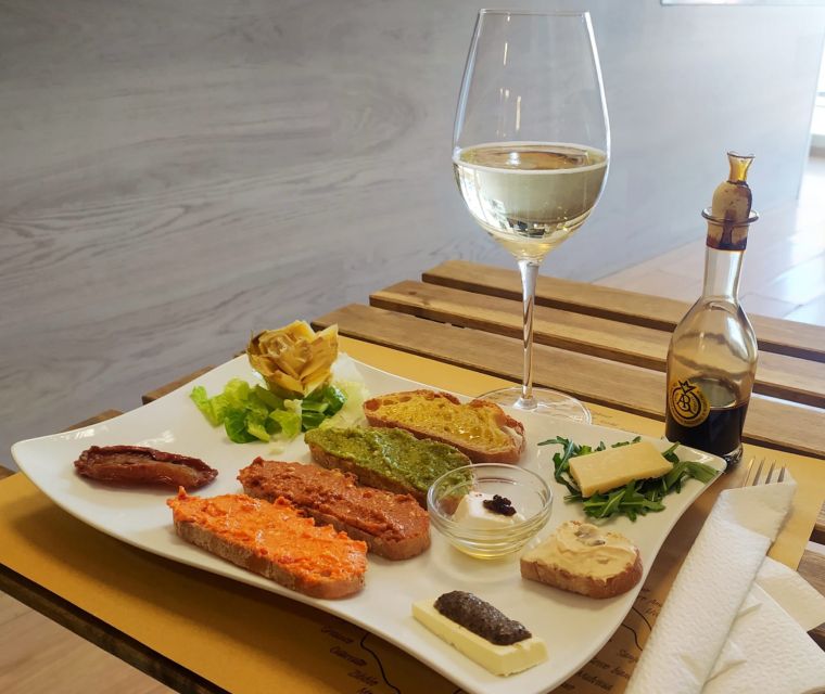 Rome: Food Tour with Unlimited Food and Barolo Wine - Price and value for 4 hours of wine, pizza, and dinner