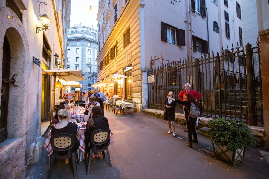 Rome: Guided City Center Evening Sightseeing Walking Tour - Why this 3-hour evening walk is such good value
