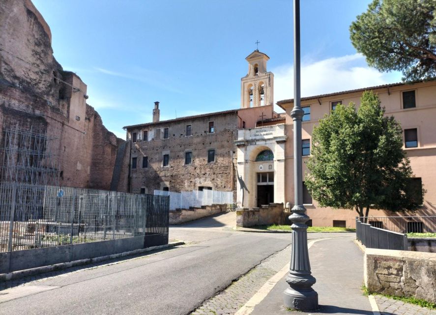 Rome: Guided Colosseum Tour with Arena Entrance - Staying Inside After the Tour: Plan Your Extra Time Carefully