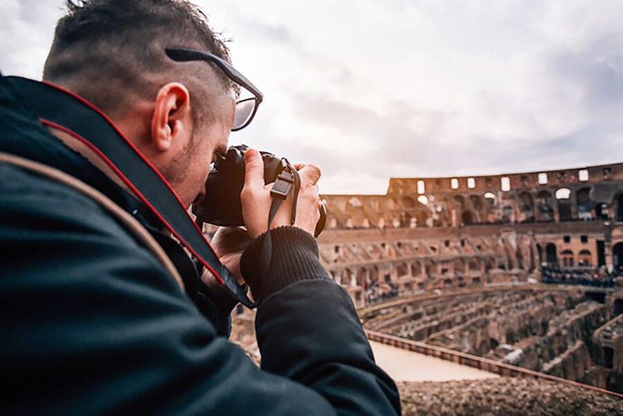 Rome: Guided Tour of Colosseum, Roman Forum & Palatine Hill - Meeting up, getting your bearings, and using the headsets
