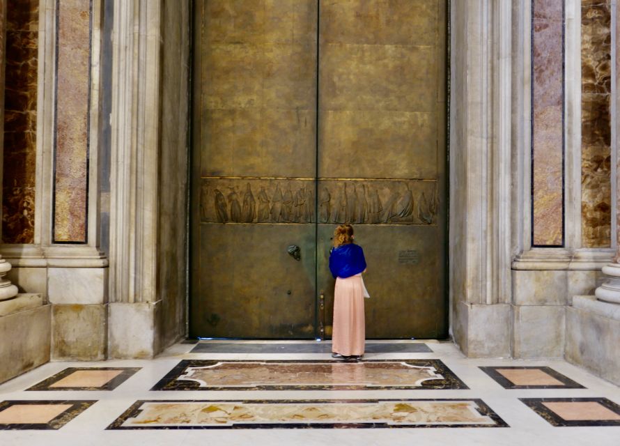 Rome: Guided Tour of St. Peter's Basilica with Dome Climb - Where you meet and how the tour starts at St. Peter’s Square