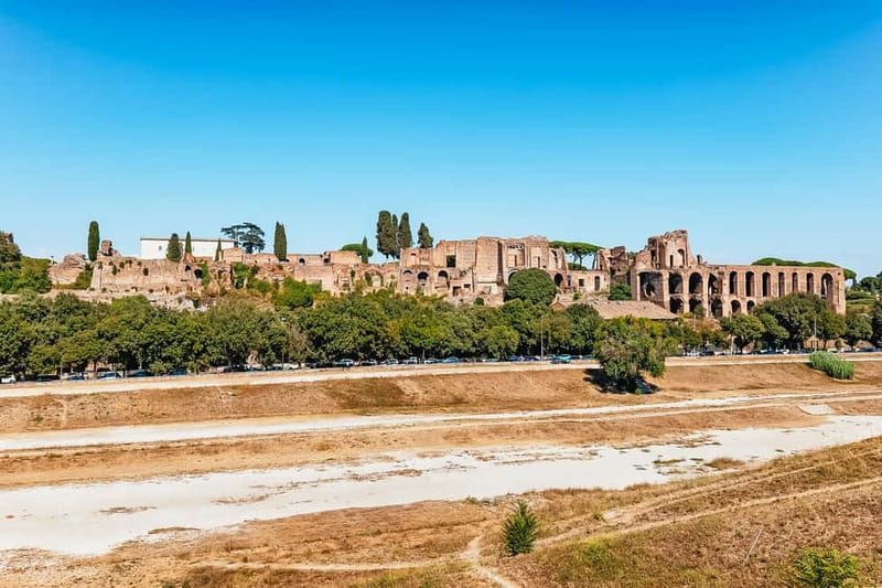 Rome: Hop-on Hop-off Sightseeing Bus Tour with Audioguide - Stop 5, Piazza Venezia and the Forum area: where you can connect the dots