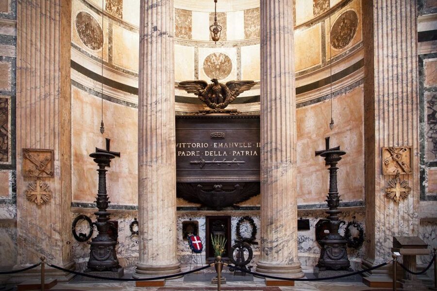 Rome: Pantheon Guided Tour with Skip-the-line Ticket - The Pantheon in 45 minutes, what you will actually see