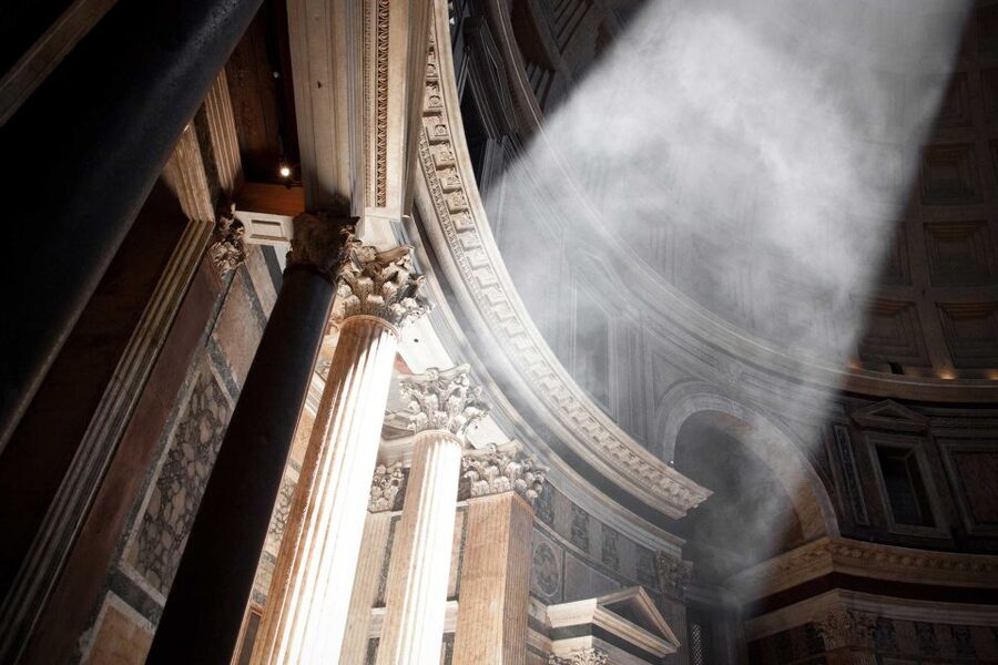 Rome: Pantheon Guided Tour with Skip-the-line Ticket - Raphael’s tomb, why artists and royalty ended up here