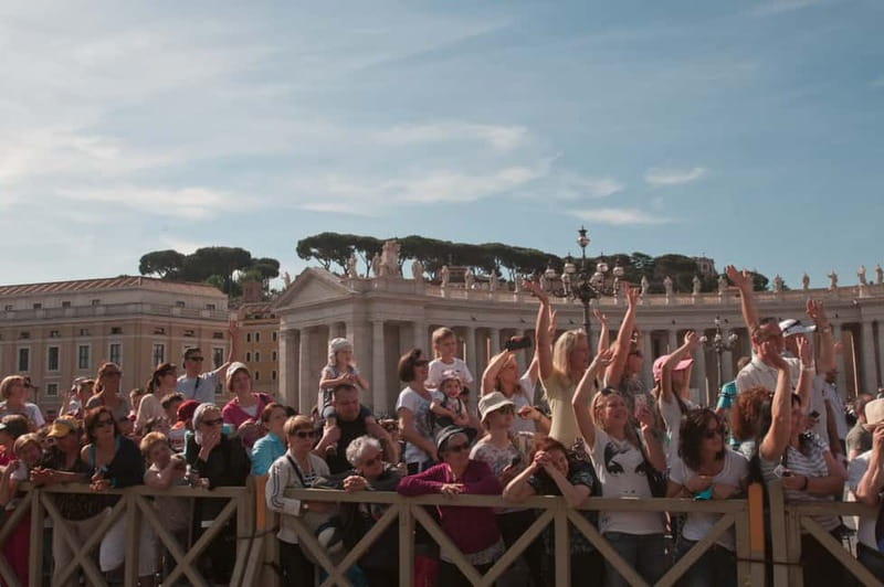 Rome: Papal Audience with Pope Leo XIV & Expert Guide - Who this Papal Audience tour is for, and who it is not