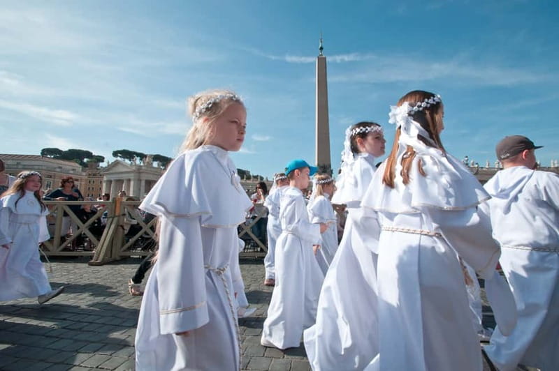 Rome: Papal Audience with Pope Leo XIV & Expert Guide - What you will likely hear and see during the liturgical moments