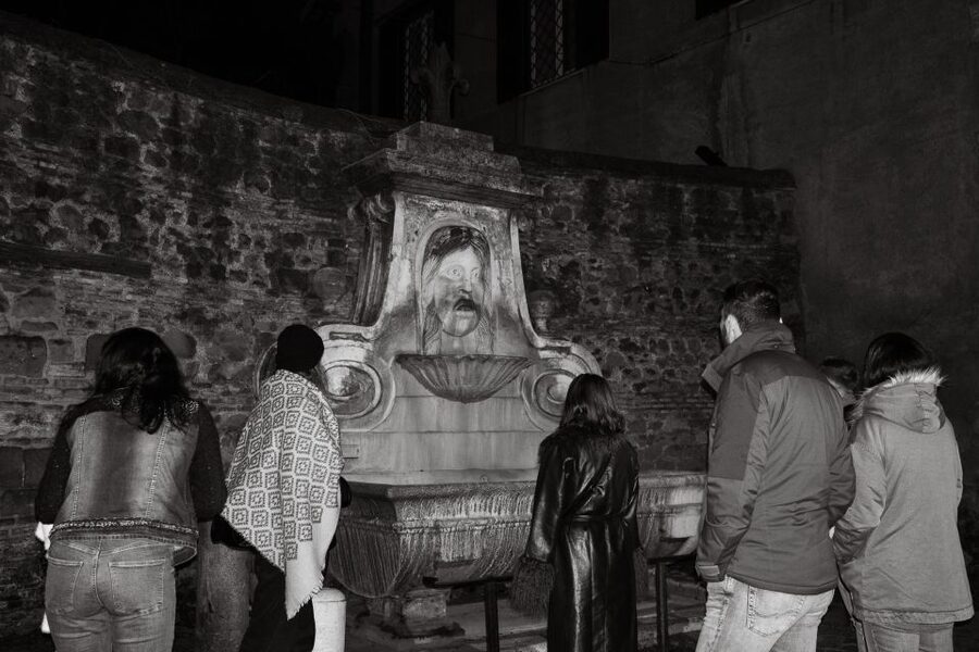 Rome: Paranormal Night Walking Tour & Secret Backstreets - Santa Maria in Monserrato degli Spagnoli and Clivo di Rocca Savella