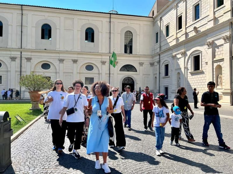Rome: Sistine Chapel, Vatican Museums and Basilica Tour - Meeting the Vatican at Via Vespasiano: Location, Wi-Fi, and Dress Code