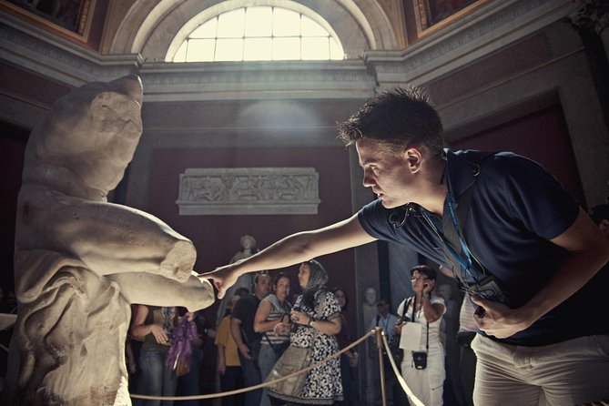 Rome: Skip the Line Vatican, Sistine Chapel, St Peter Small Group - Sistine Chapel: tiny-door entry, strict silence, and the 15-minute reality