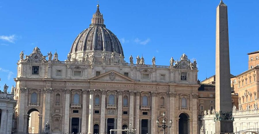 Rome: St. Peter's Basilica and Papal Grottoes Guided Tour - Starting in St. Peter’s Square, where the layout does the talking