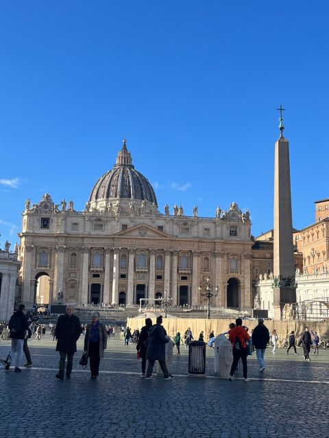 Rome: St. Peter's Basilica and Papal Grottoes Guided Tour - Bernini’s square visual effects and the 2,500-year-old Obelisk