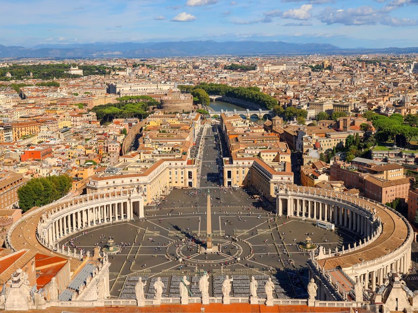 Rome: St. Peter's Basilica, La Pietà, Papal Tombs and Dome - Why St. Peter’s Basilica feels clearer with a guide