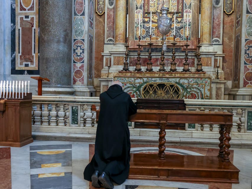 Rome: St. Peter's Basilica, La Pietà, Papal Tombs and Dome - Optional St. Peter’s Dome climb: elevator access and Rome’s 360 views