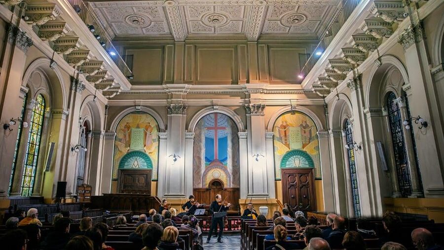 Rome: The Four Seasons by Vivaldi - Getting a Good Seat in an Unnumbered Room